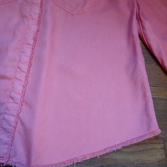 CHICO'S twill fringe hem shirt in coral pink (1/US8) - Picture 10 of 16